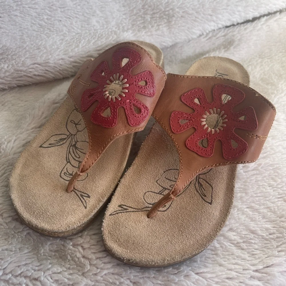 Josef Seibel Natalya 09 leather flower tan red thong sandal